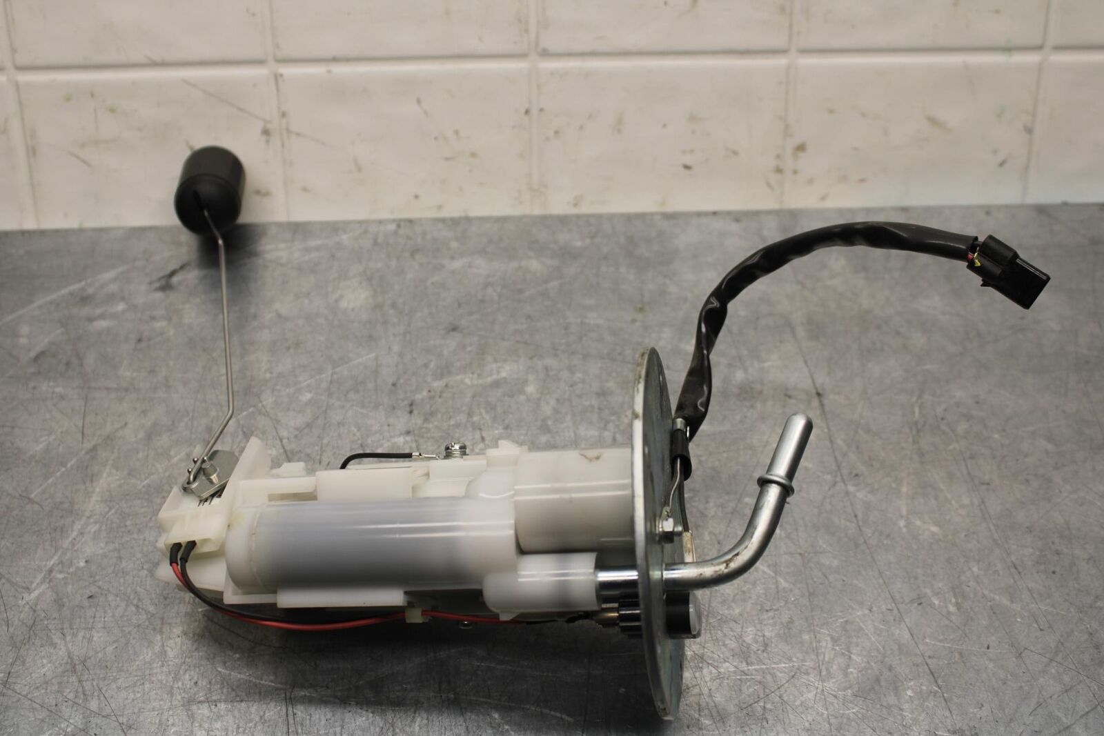 20 KAWASAKI Z400 ER400 ABS FUEL PUMP GAS PETROL SENDER UNIT BB586