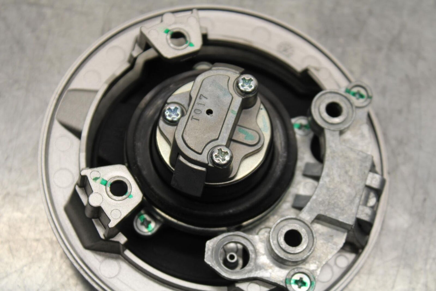 19-22 KAWASAKI Z400 IGNITION LOCK KEY SET W/ GAS CAP AND SEAT LOCK BB586