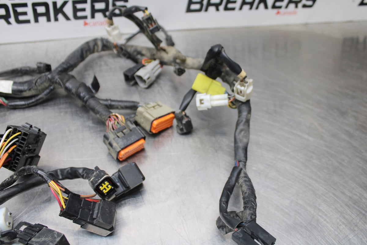 11-22 SUZUKI GSXR 600  MAIN ENGINE WIRING HARNESS MOTOR WIRE LOOM BB193