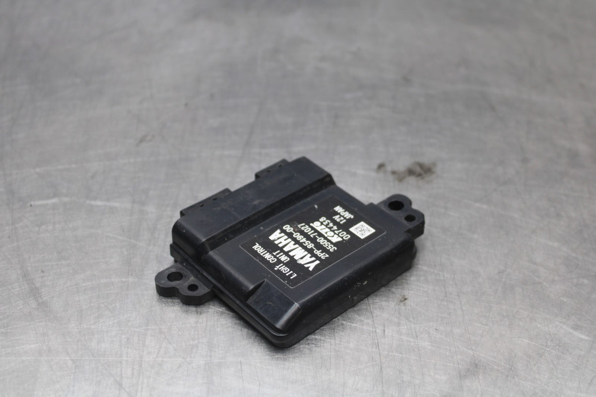 15-17 YAMAHA FJ09 HEADLIGHT COMPUTER CONTROLLER UNIT BLACK BOX BB906