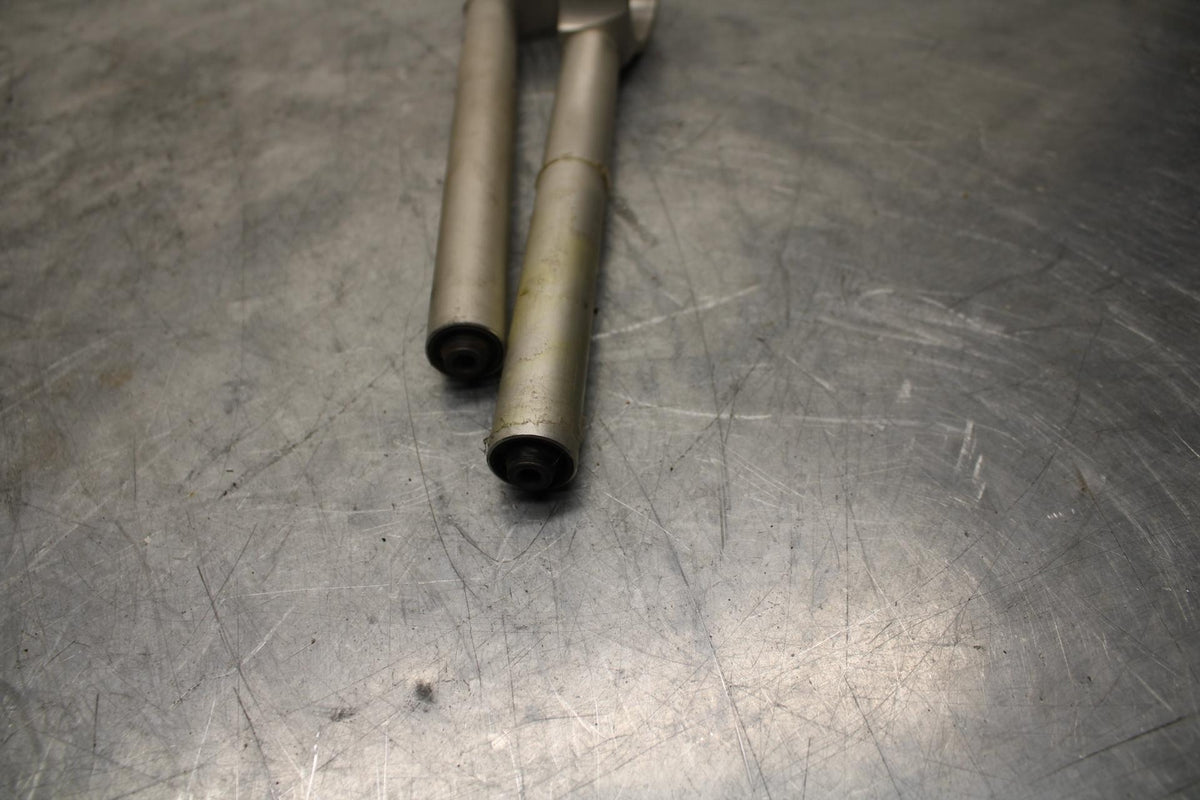 18 YAMAHA YZF R1  LEFT RIGHT CLIP ON ONS HANDLEBARS PAIR SET BB473