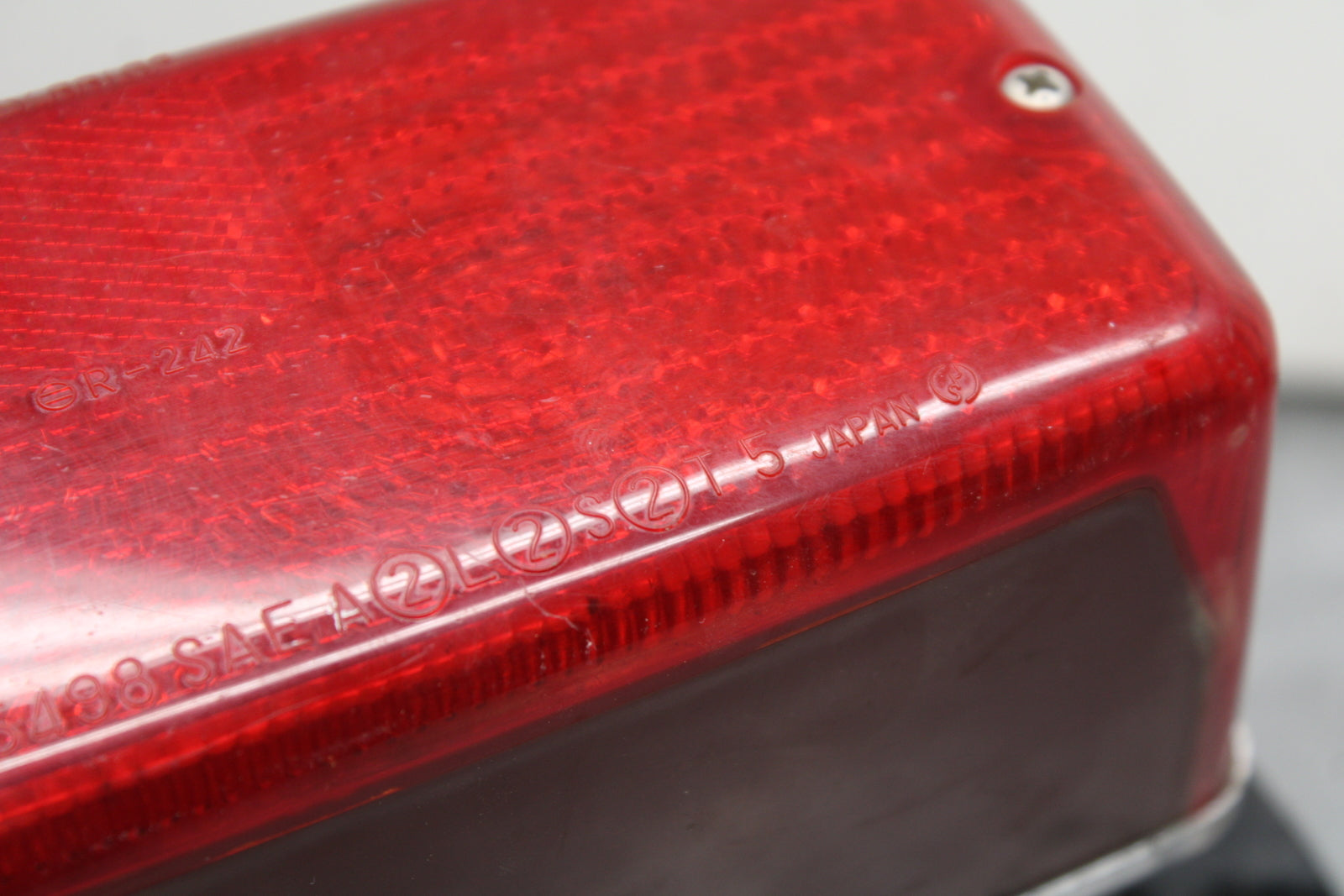 80-81 YAMAHA XS1100 SPECIAL TAILLIGHT REAR TAIL BRAKE LIGHT BB123
