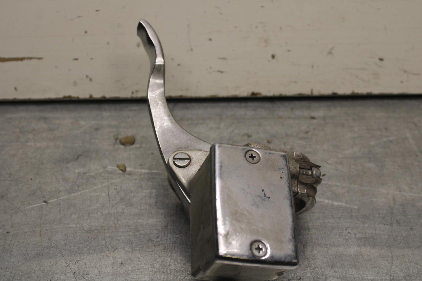 03-08 KAWASAKI VULCAN 1600 FRONT BRAKE MASTER CYLINDER BB616