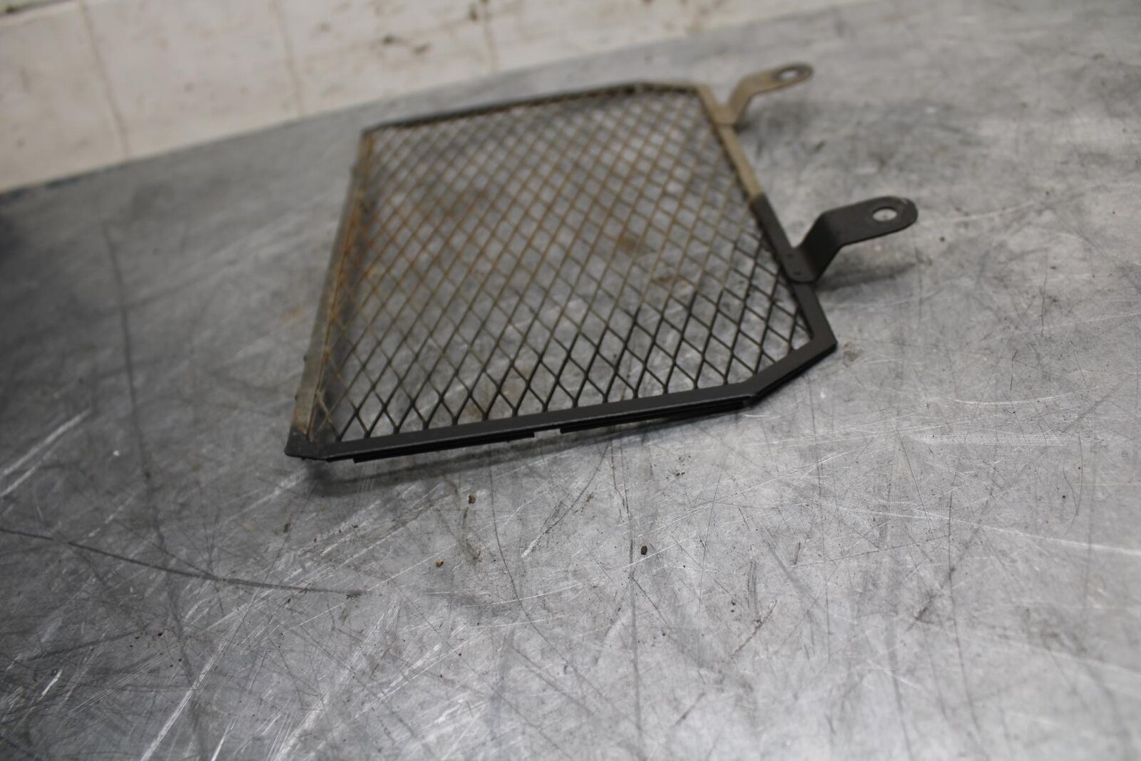 18 YAMAHA YZF R1  OIL COOLER GRILL GUARD BB473