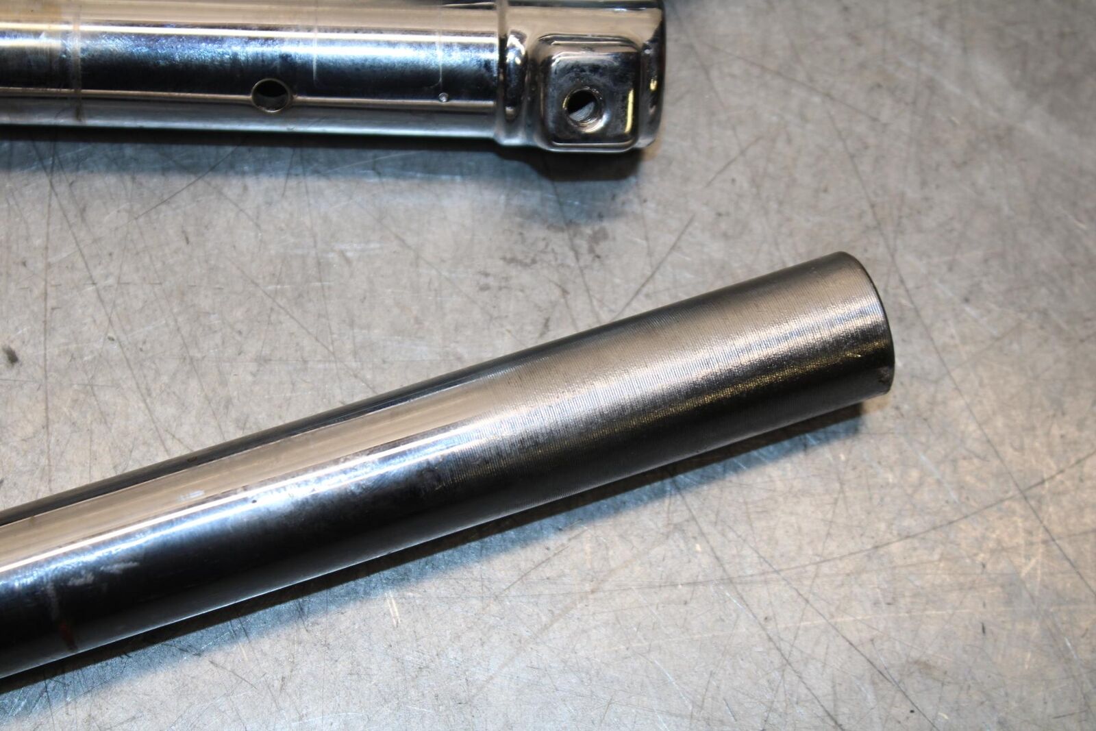 2001 Suzuki GSXR750 LEFT RIGHT CLIP ON ONS HANDLEBARS PAIR SET 56111-35F02 BB553