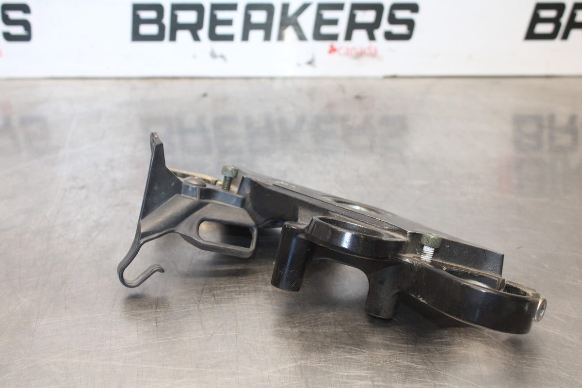 03-04 YAMAHA YZF R6 FORKS UPPER TRIPLE TREE CLAMP BB890