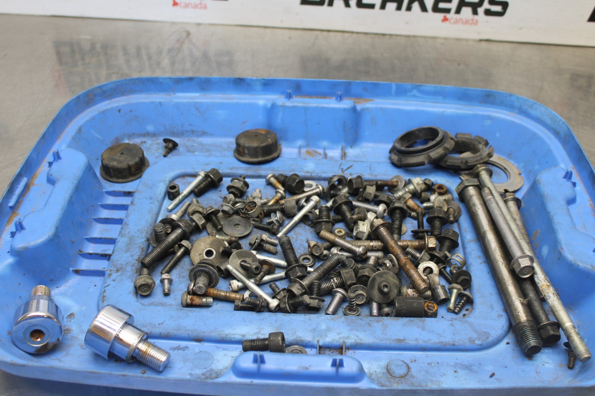 08 YAMAHA V STAR 1100 XVS1100AW CLASSIC MOUNTING BOLTS HARDWARE BB916