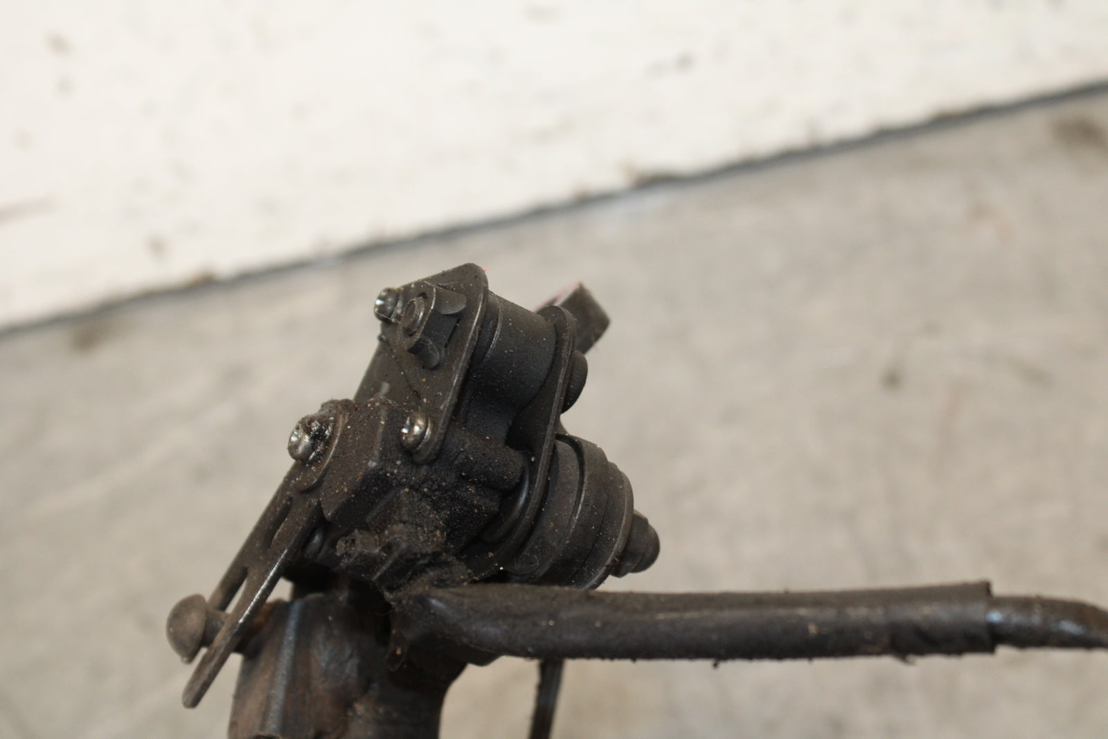 13-18 KAWASAKI NINJA ZX6R KICKSTAND SIDE KICK STAND BB682