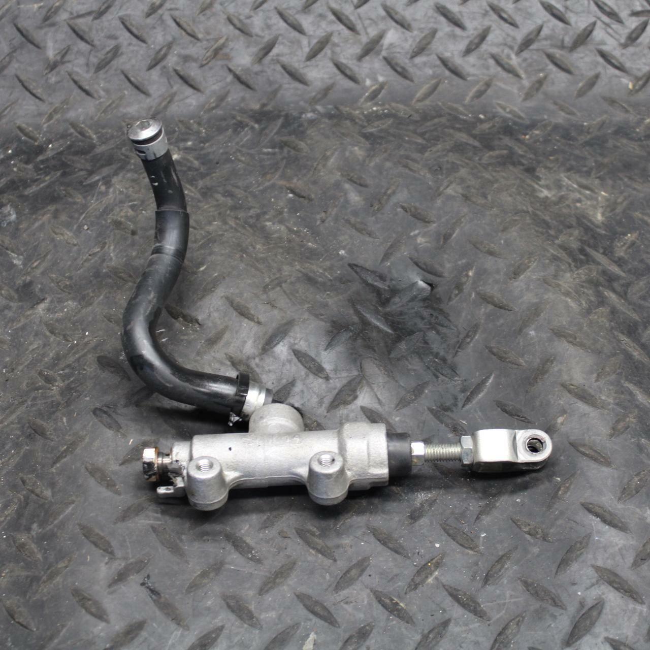 08-09 SUZUKI GSXR600 REAR BACK BRAKE MASTER CYLINDER BB226