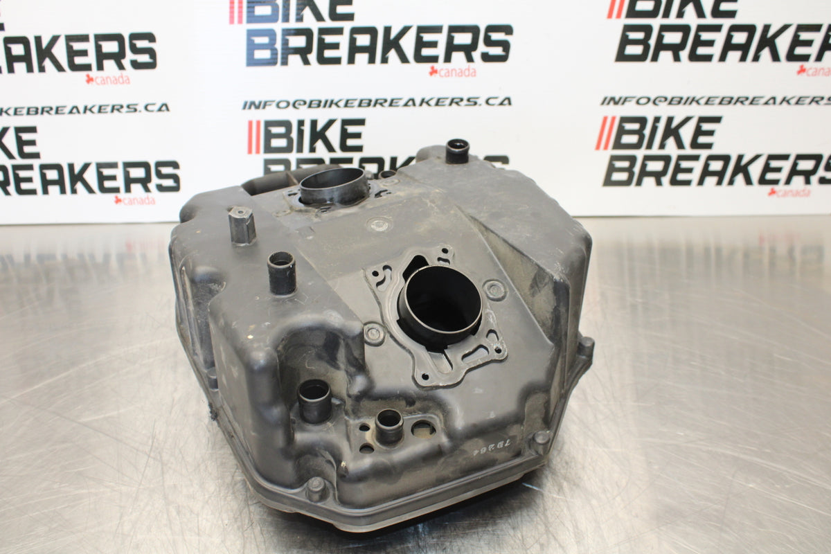 98-05 HONDA SUPER HAWK 1000 VTR1000F AIRBOX AIR INTAKE FILTER BOX BB152