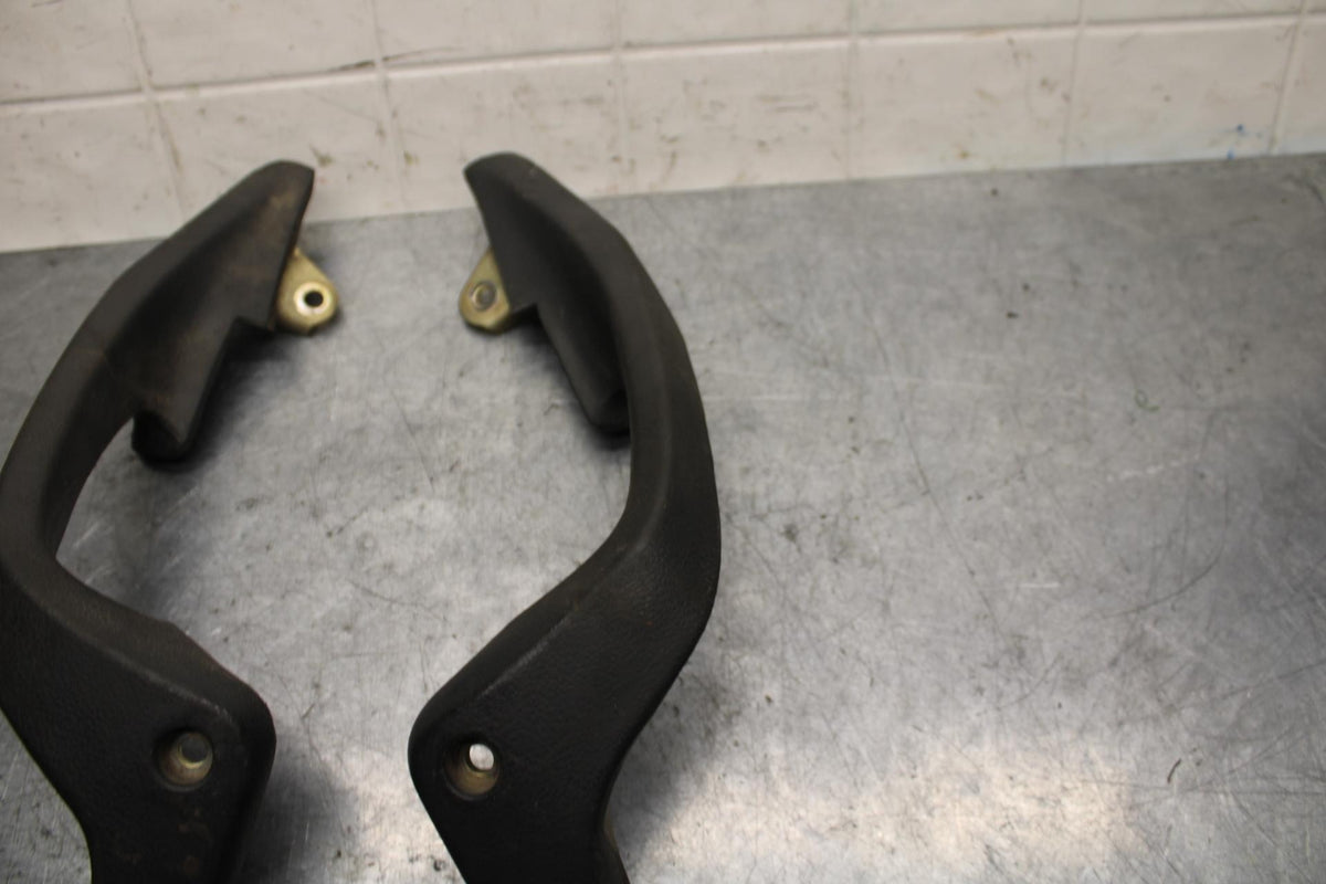 2001 Honda ST1100 PASSENGER REAR SEAT GRAB BAR HANDLE SET BB77