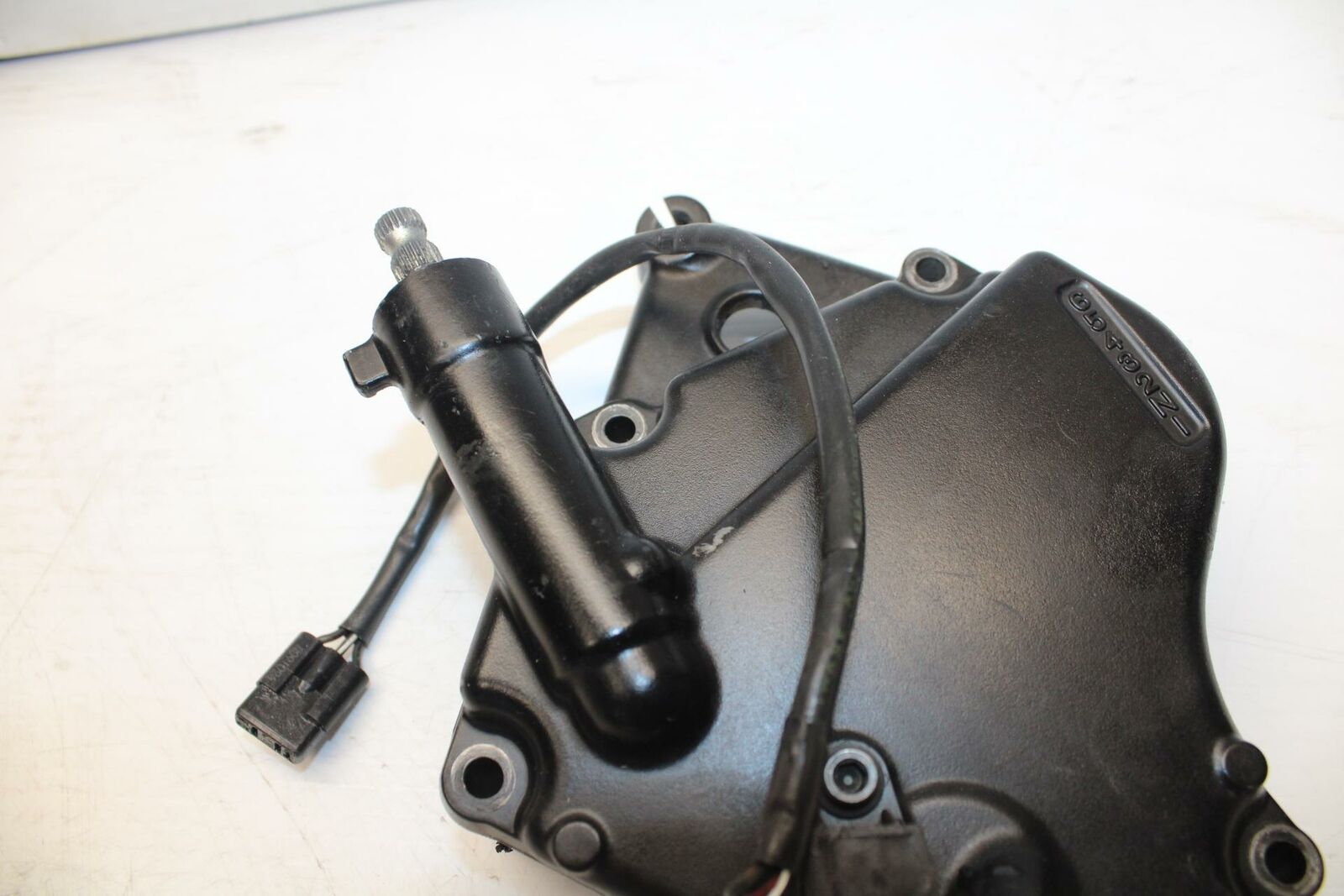 09-11 SUZUKI GSXR1000 ENGINE SPROCKET COVER SPEED SENSOR #B BB284