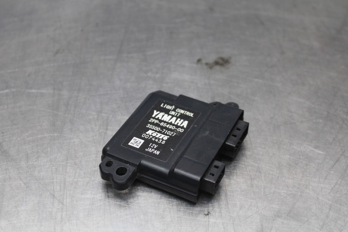 15-17 YAMAHA FJ09 HEADLIGHT COMPUTER CONTROLLER UNIT BLACK BOX BB906