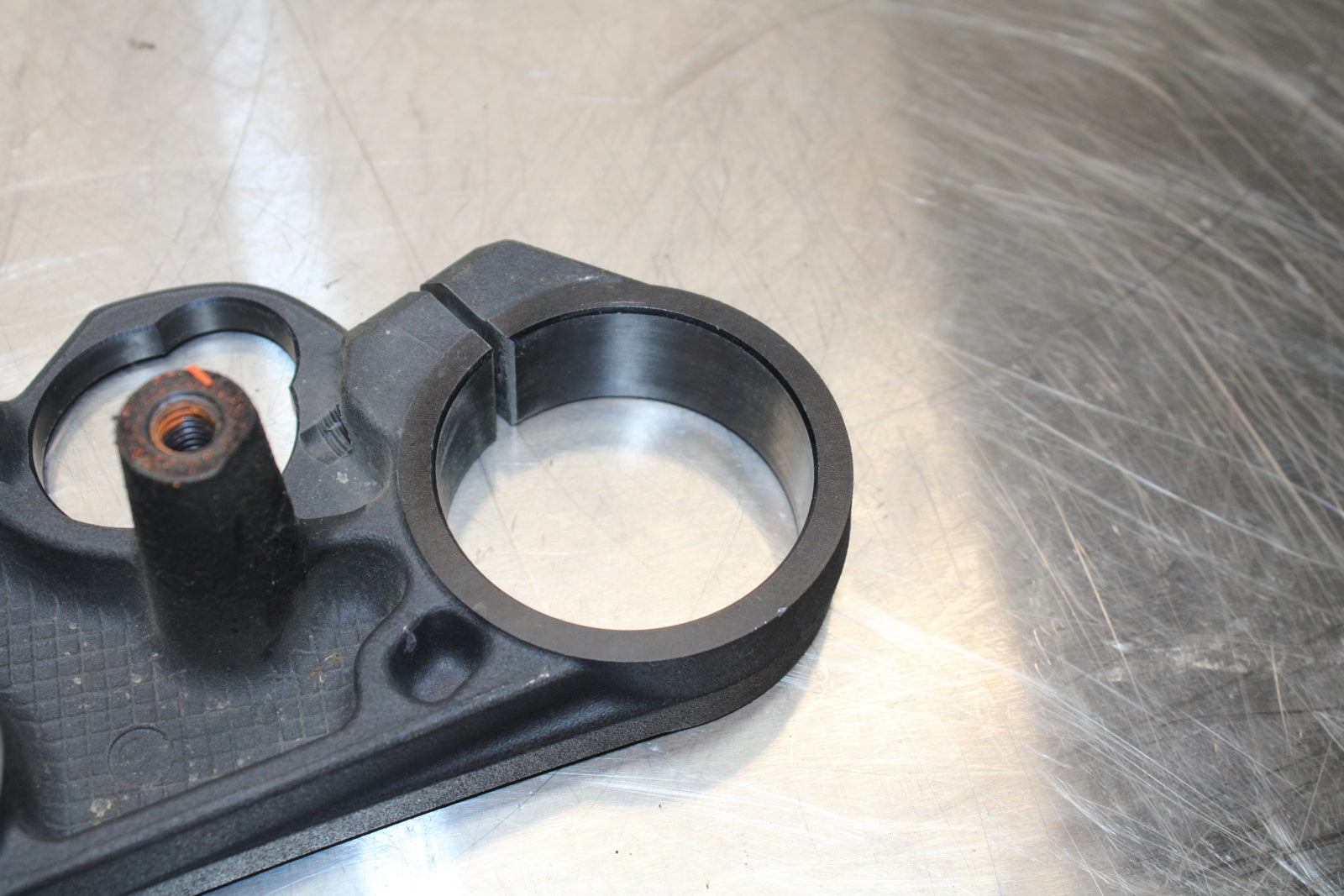 11 SUZUKI GSXR1000 FORKS UPPER TRIPLE TREE CLAMP BB142