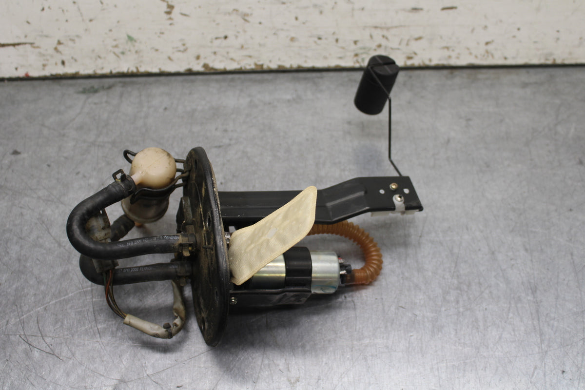 13-16 KTM 390 DUKE FUEL PUMP GAS PETROL SENDER UNIT BB748
