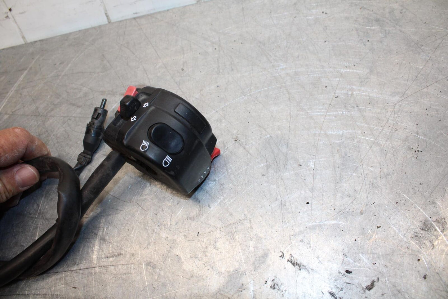 14-15 TRIUMPH STREET TRIPLE R LEFT  HANDLE HORN SIGNALS SWITCH SWITCHES BB441