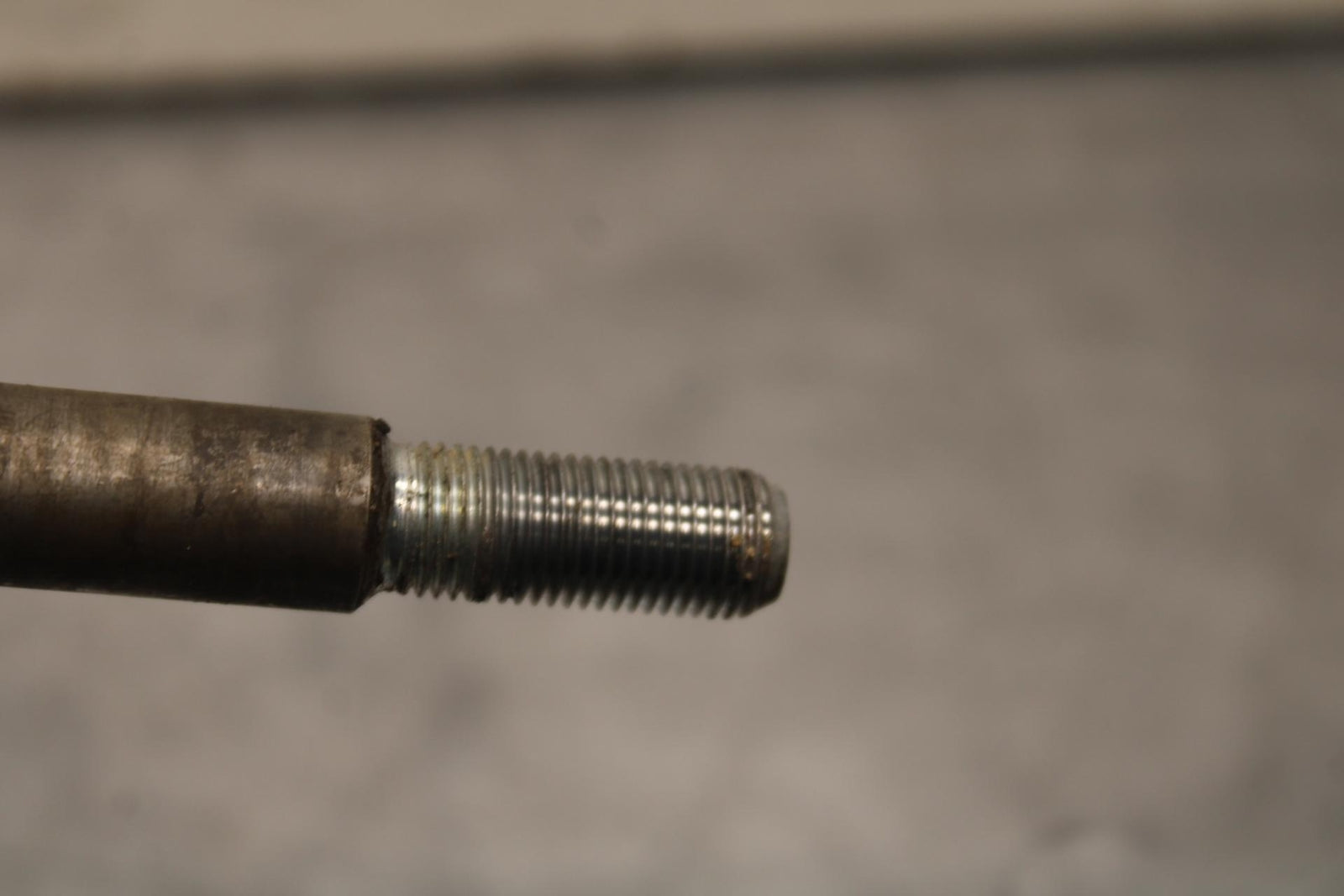 1983 Honda V45 Magna VF750C FRONT WHEEL RIM AXLE PIVOT BOLT 44301-461-770 BB91
