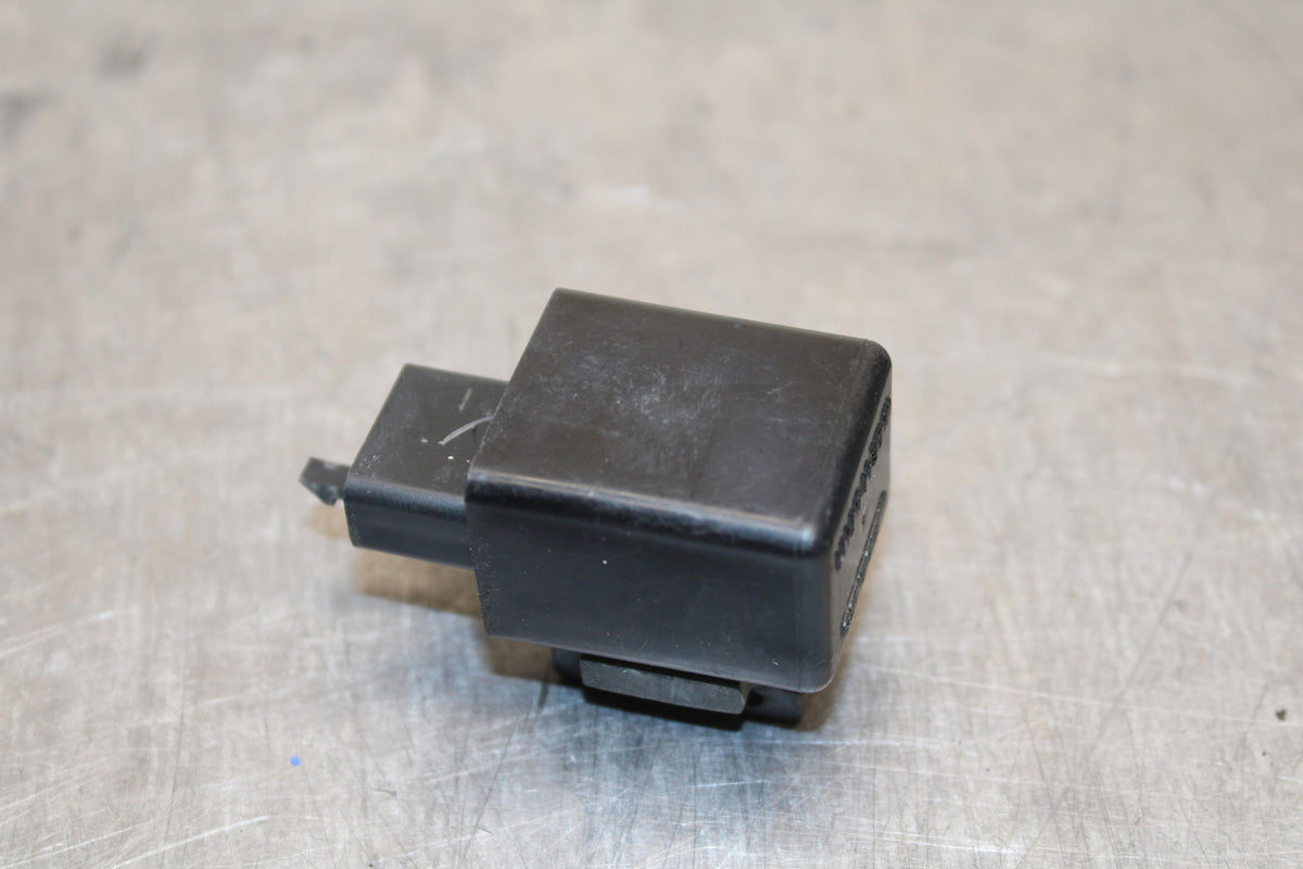 04-05 YAMAHA YZF R1 TURN SIGNAL BLINKER RELAY FLASHER SWITCH BB131