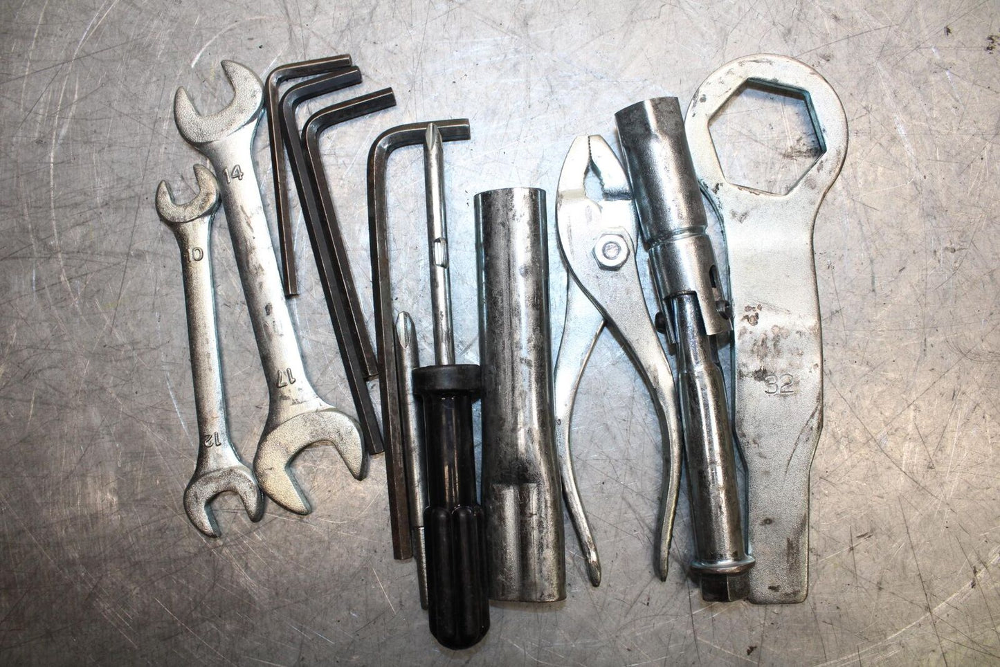 2009 Kawasaki Ninja ZX6R ZX600R STOCK TOOLS OEM TOOL BAG KIT SET BB548