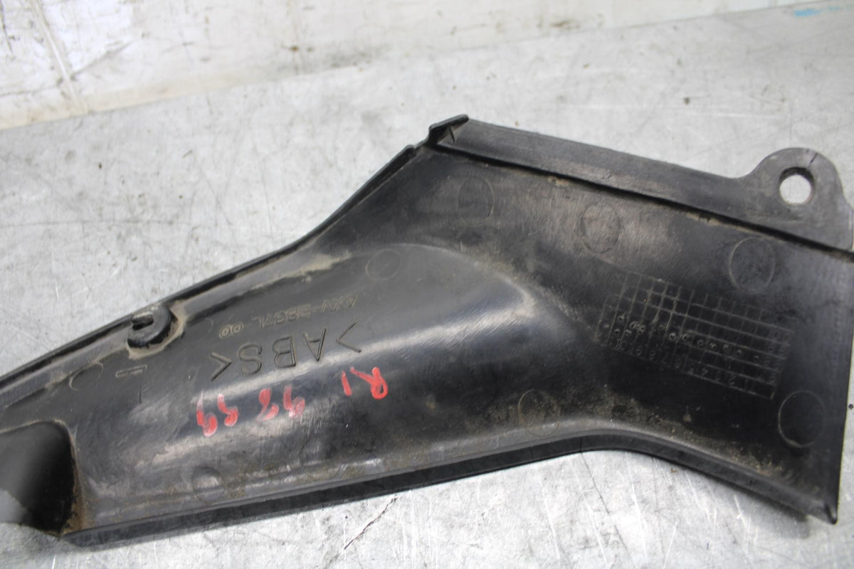 1999 Yamaha YZF R1 LEFT FRONT DUCT COVER PANEL COWL BB50