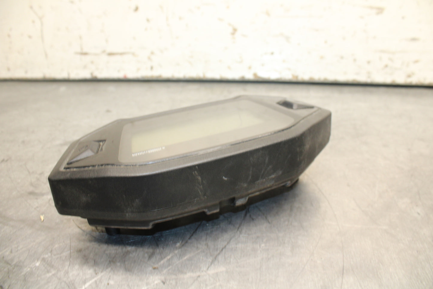 15-16 HONDA CB300F SPEEDO TACH GAUGES DISPLAY CLUSTER SPEEDOMETER BB740