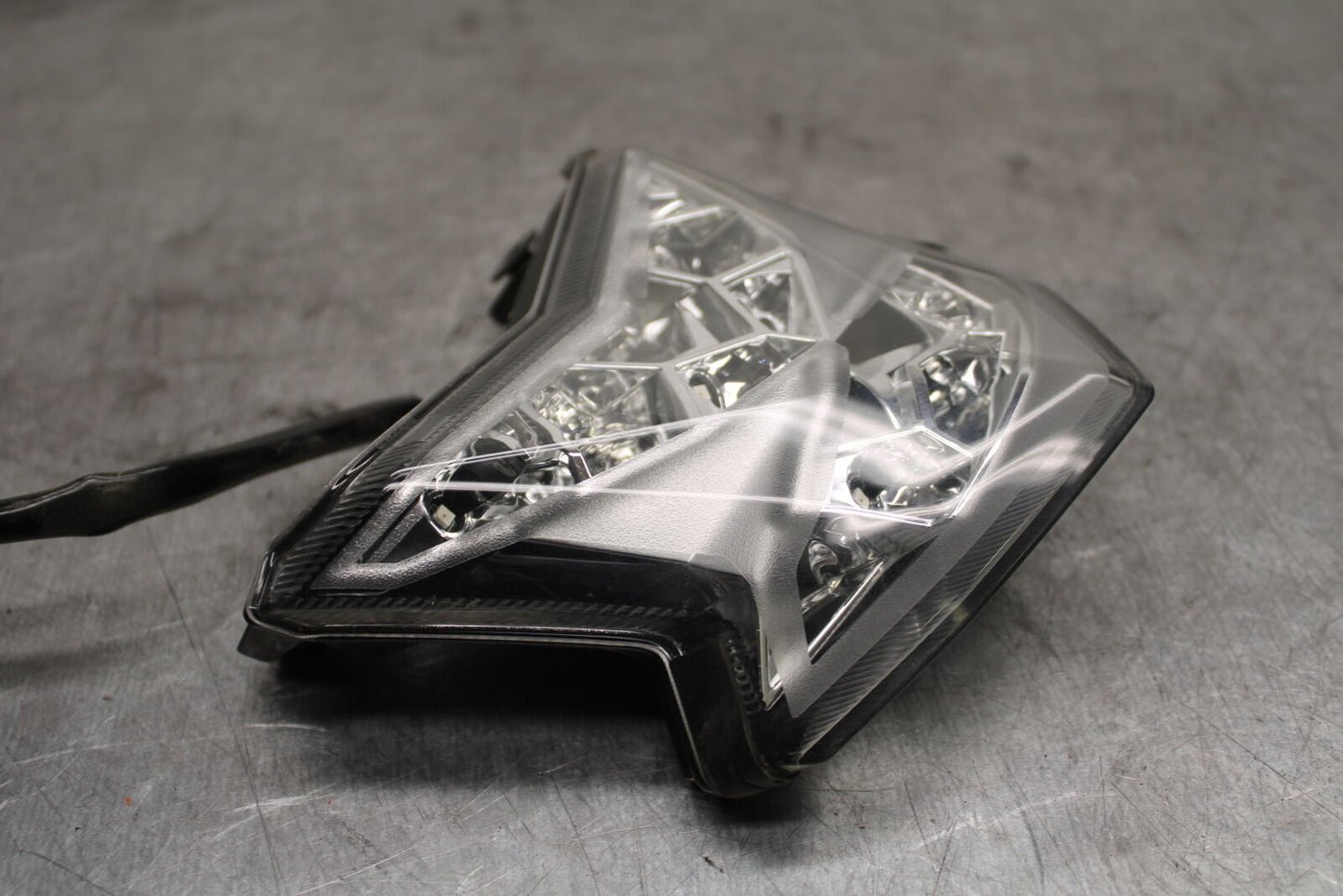 18-24 KAWASAKI NINJA 650 REAR TAIL TAILLIGHT BACK BRAKE LIGHT BB725