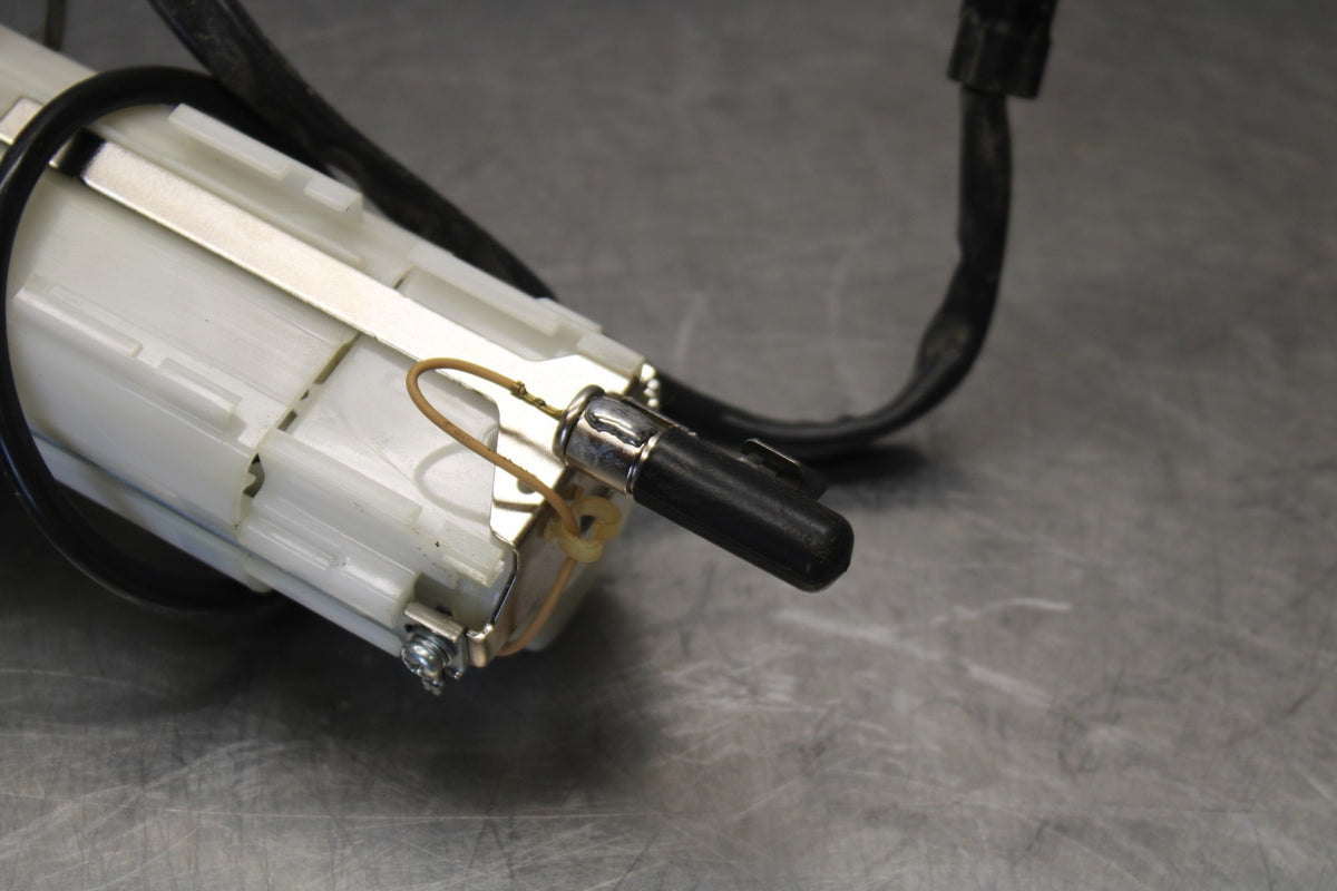 07-08 KAWASAKI NINJA ZX6R FUEL PUMP GAS PETROL SENDER UNIT BB896
