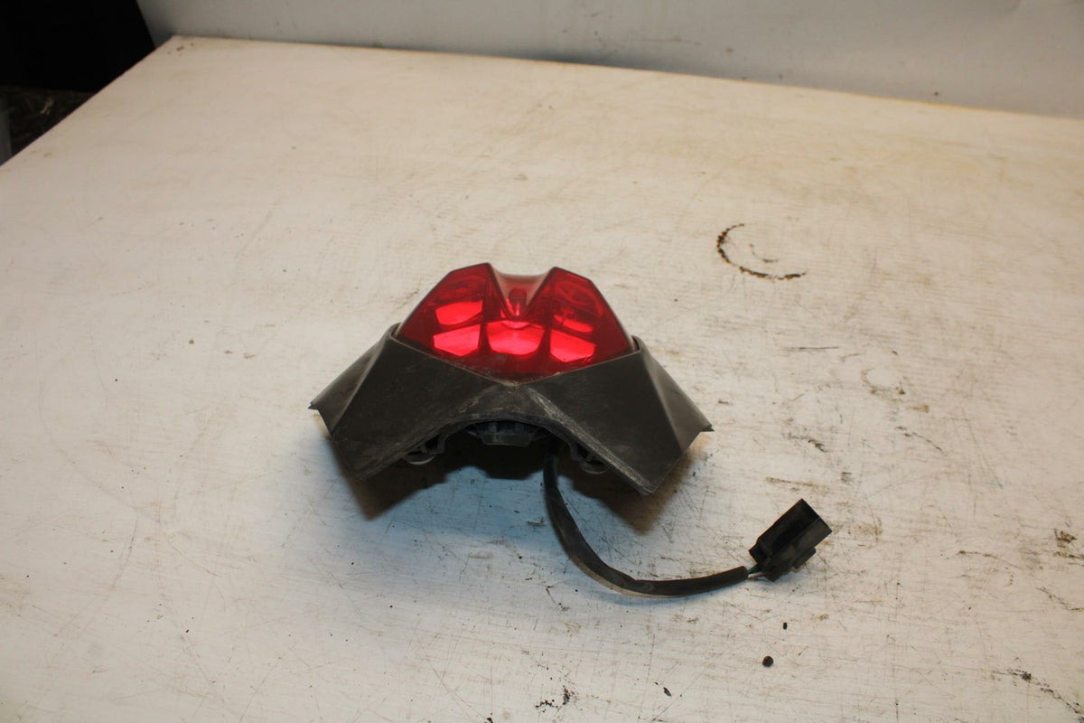 07-16 TRIUMPH STREET TRIPLE REAR TAIL TAILLIGHT BACK BRAKE LIGHT BB361