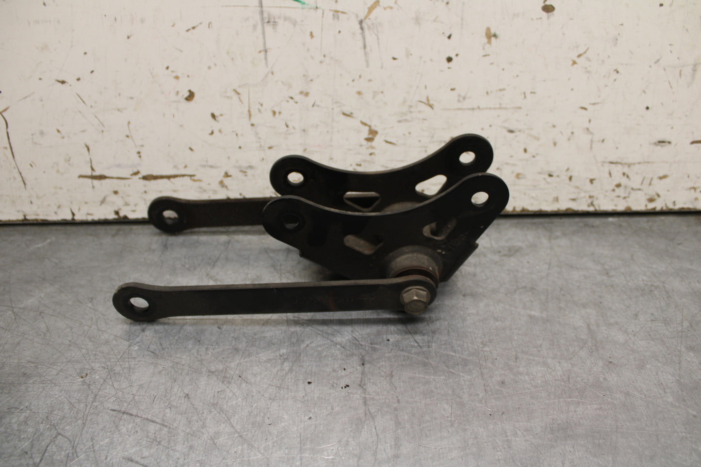 19-22 KAWASAKI Z400 REAR DOGBONE SHOCK LINKAGE LINK BB738