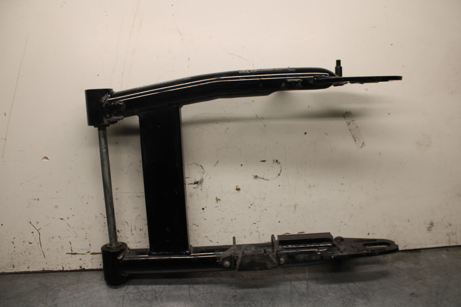 17-24 YAMAHA BOLT XVS950 REAR SWINGARM SUSPENSION ARM BB729