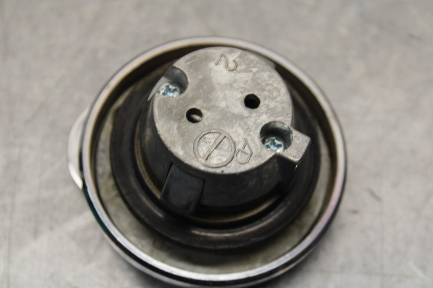 2006 Kawasaki Vulcan 900 VN900B Classic IGNITION LOCK KEY SET W/ GAS CAP  BB585