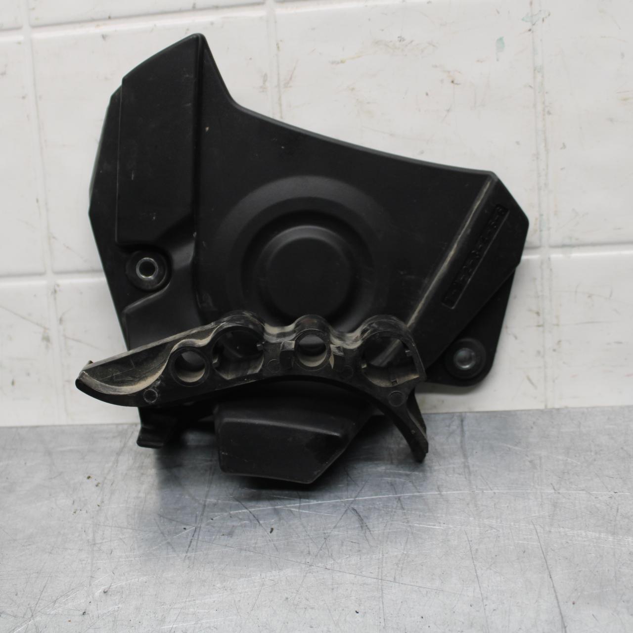 20-21 YAMAHA XSR900 ENGINE SPROCKET COVER BS2-15418-00-00 BB599