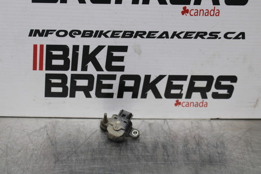 09-10 KAWASAKI ER-6N TIP OVER BANK ANGLE CRASH SENSOR SWITCH  BB205