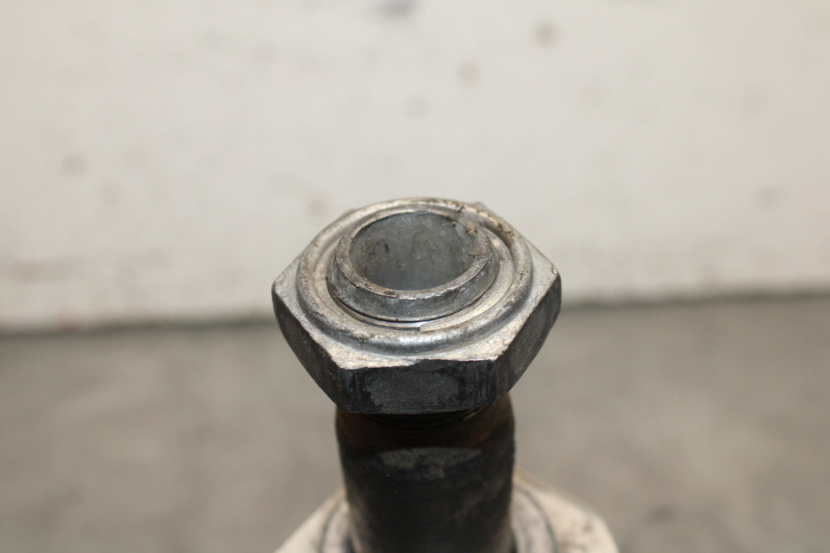 08-10 SUZUKI GSXR 600 REAR AXLE BACK WHEEL RIM PIVOT BOLT AXEL  BB721