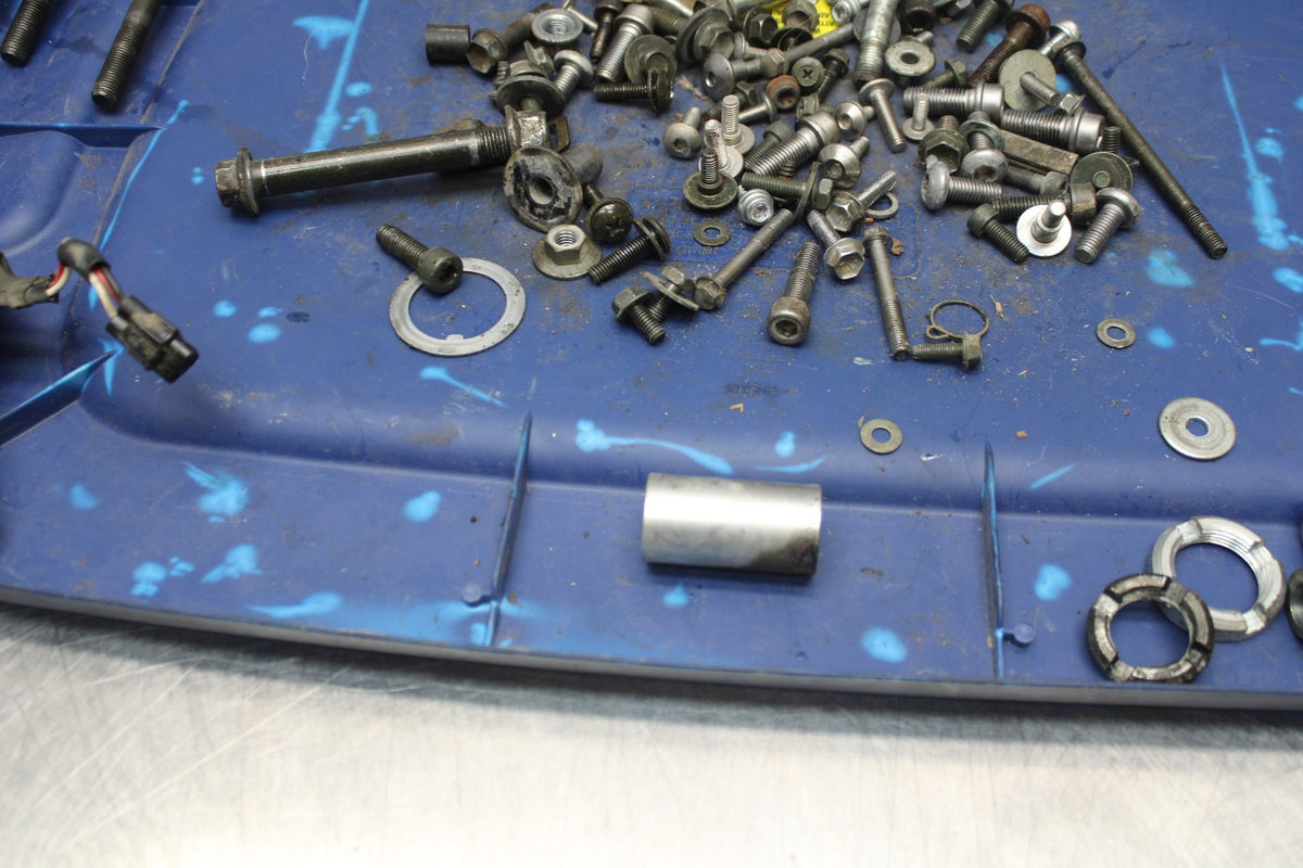 06 SUZUKI SV650S MOUNTING BOLTS HARDWARE MOTOR SCREWS BB783