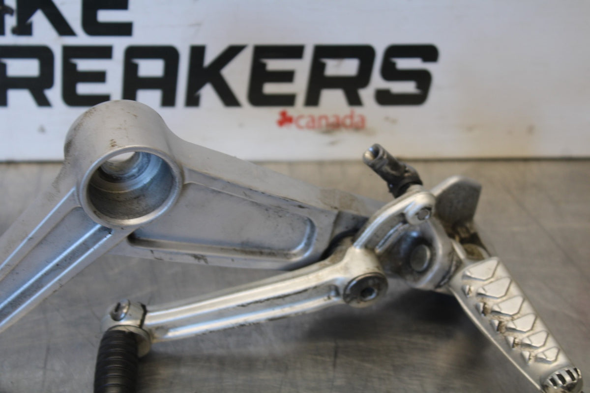 20-23 APRILIA RS660 LEFT REARSET REAR SET FOOT PEG W SHIFTER BB889