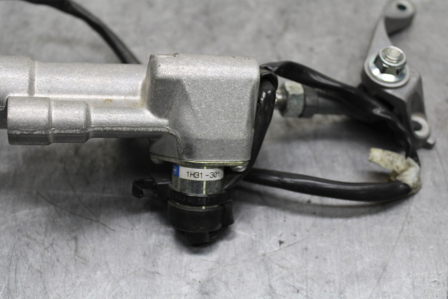 09-14 YAMAHA YZF R1 STEERING DAMPER STABILIZER 14B-23490-10-00 BB118