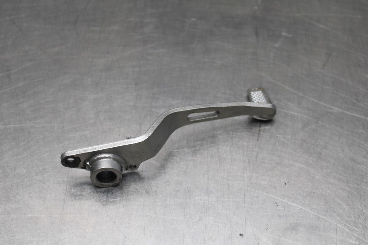 18-26 KAWASAKI Z400 RIGHT REAR BRAKE LEVER BB852