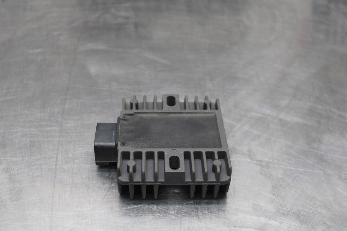 08-16 YAMAHA YZF R6 RECTIFIER VOLTAGE REGULATOR BB856