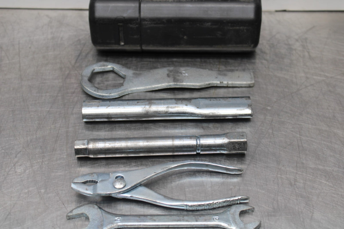 13 YAMAHA YZF R1 STOCK TOOLS OEM TOOL BAG KIT SET BB781