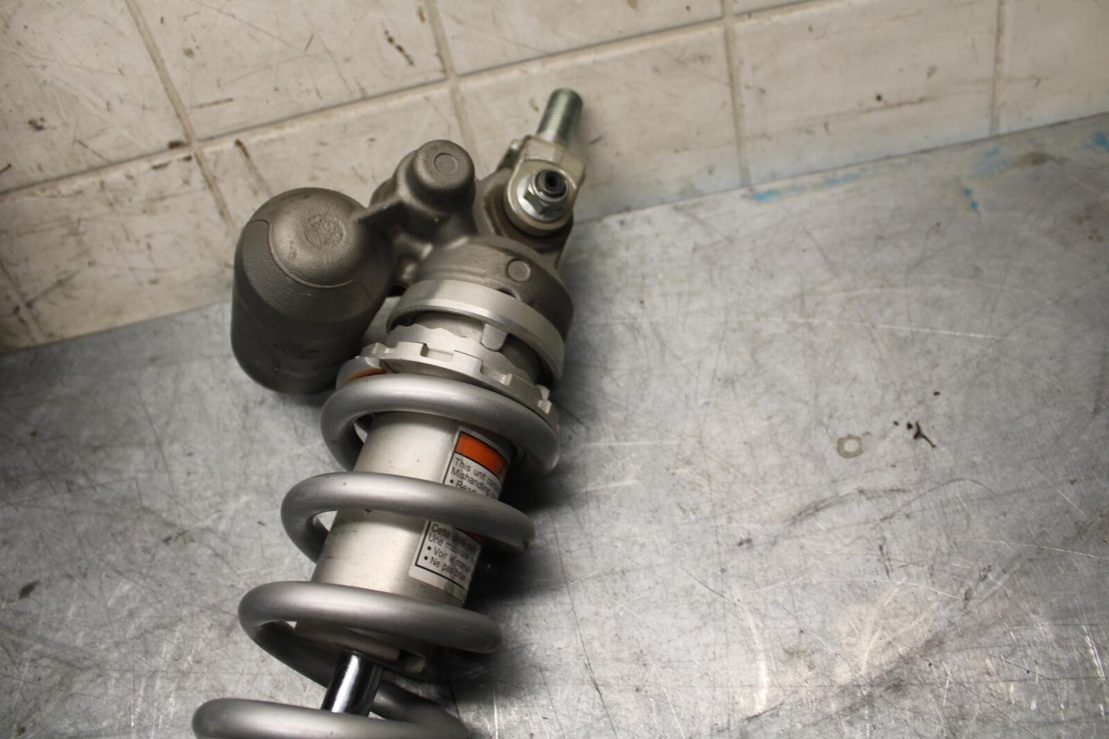 2009 Yamaha YZF R6 REAR BACK SHOCK ABSORBER SUSPENSION 13S-22210-82-00 BB532
