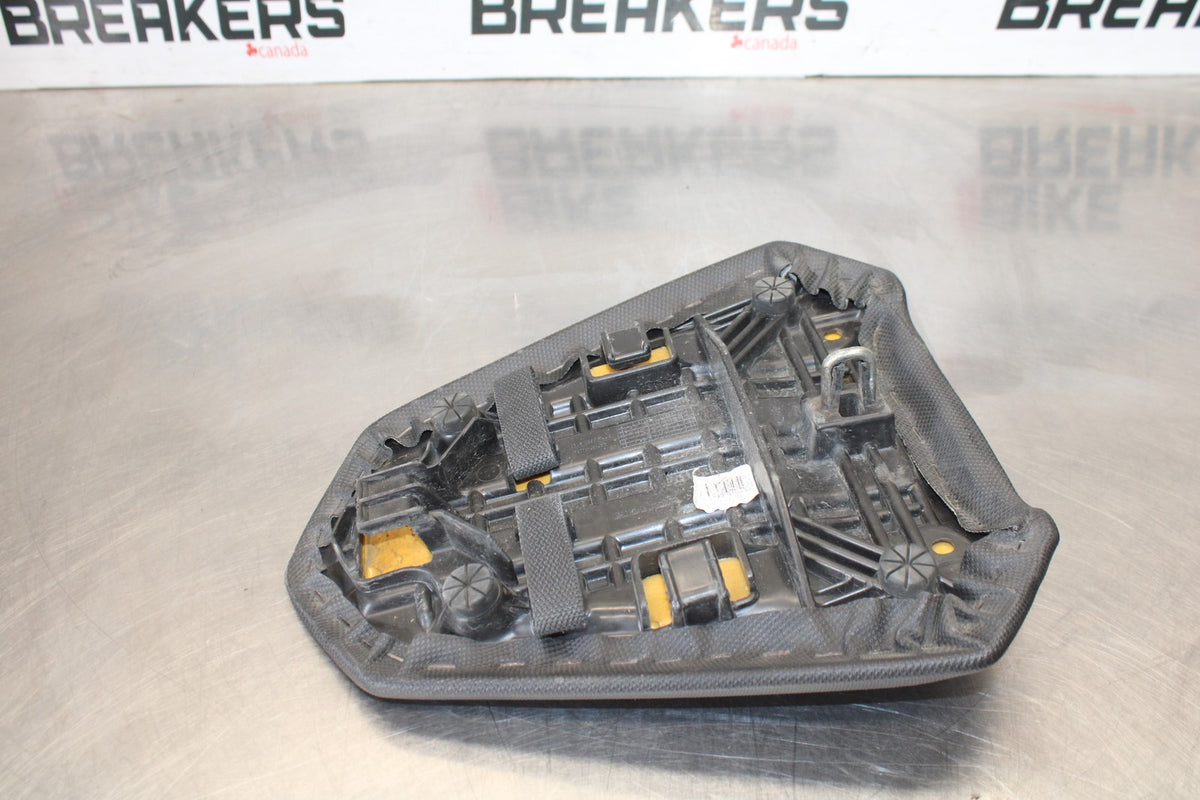16 HONDA CB500F ABS REAR BACK PASSENGER TANDEM SEAT PAD SADDLE PILLION BB930