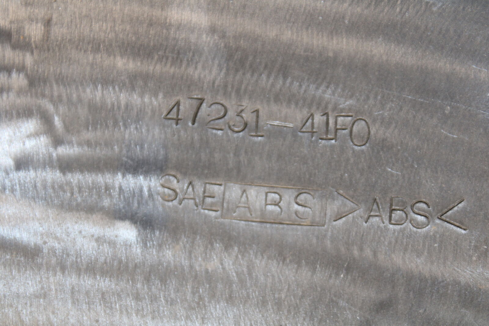 05-06 SUZUKI BOULEVARD M50 FRAME COVER 47351-41F00-019 47351-41F01-019 BB671