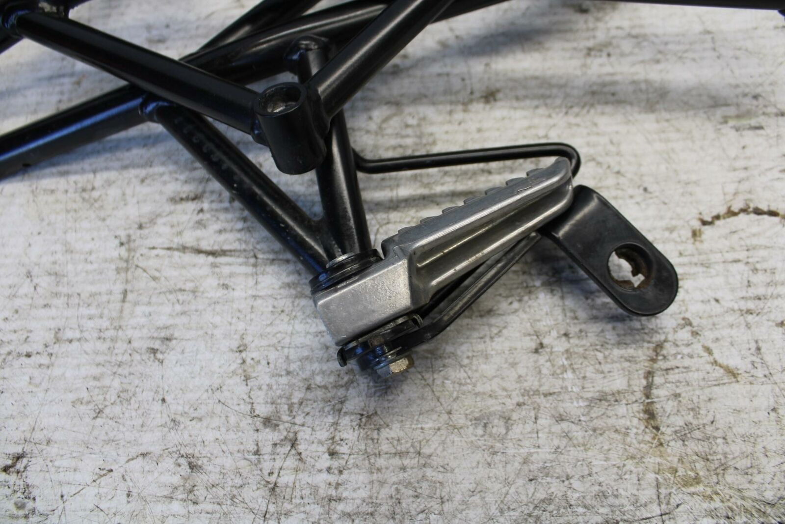 07-09 KAWASAKI VERSYS 650 REAR BACK PASSENGER PEG SET PAIR BB302