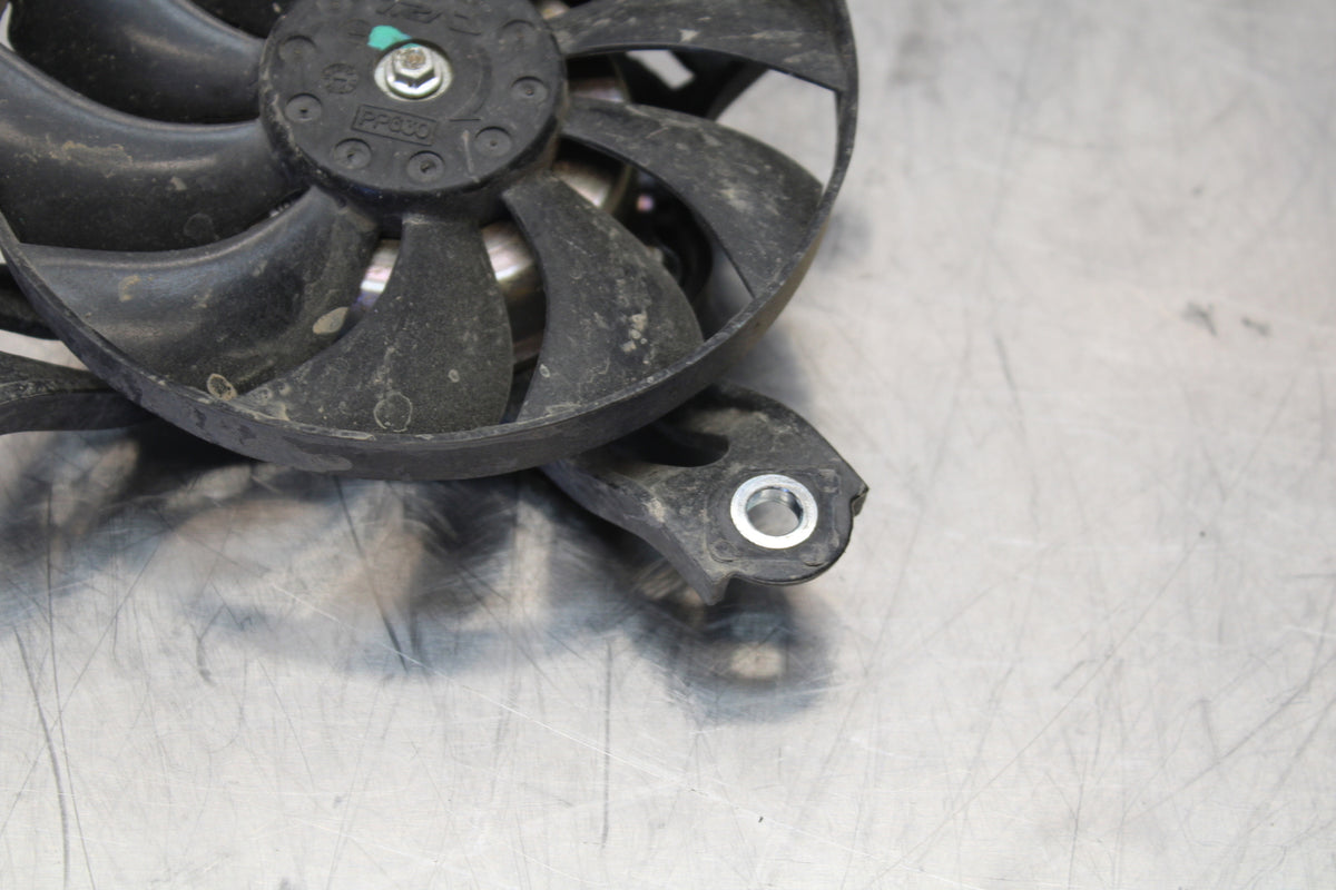 15-16 HONDA CB300F ENGINE RADIATOR COOLING FAN BB150