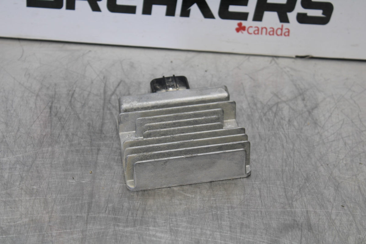 24-25 KAWASAKI NINJA ZX4R RECTIFIER VOLTAGE REGULATOR BB174