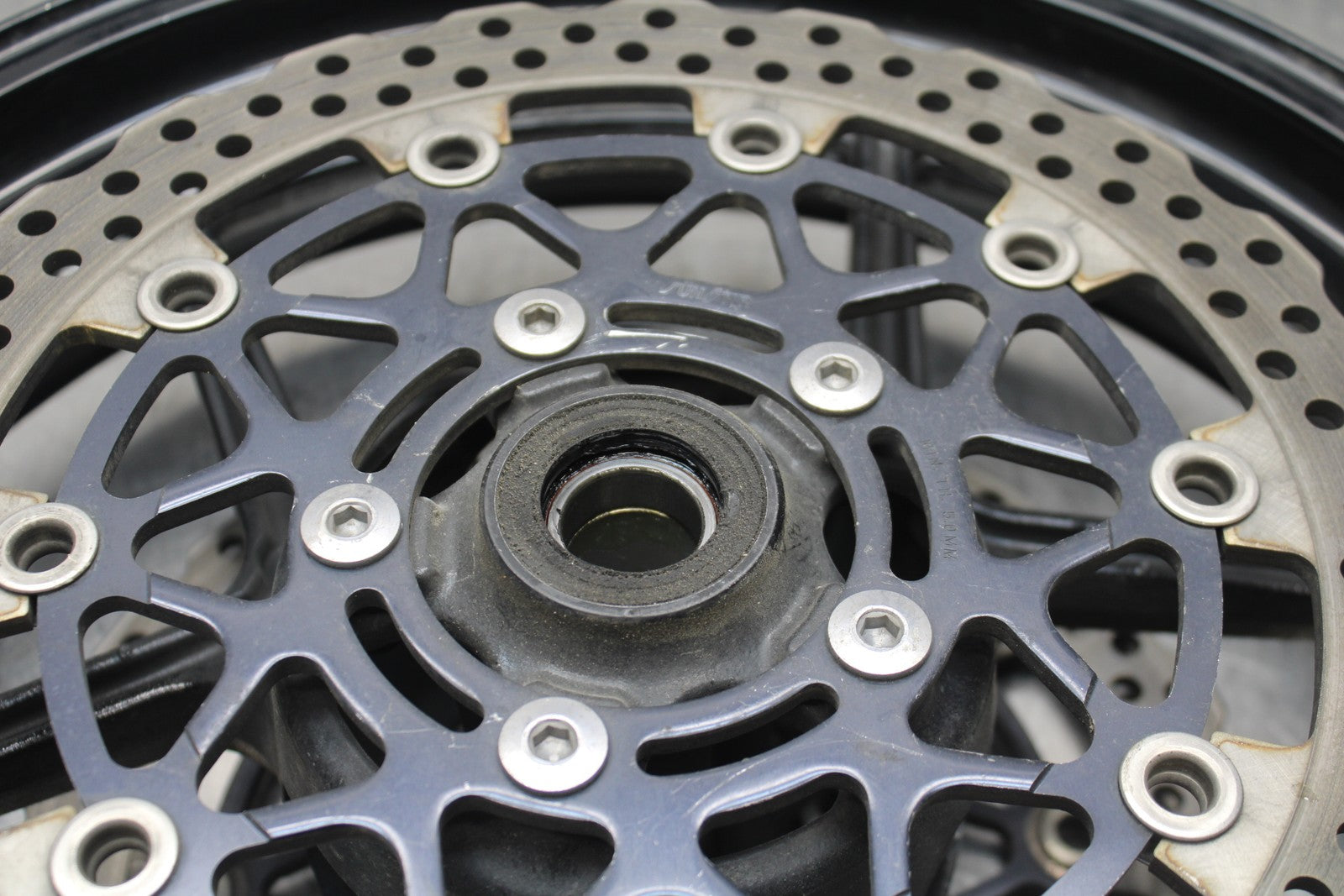 08 KAWASAKI NINJA ZX10R FRONT WHEEL FRONT RIM & ROTORS  BB201
