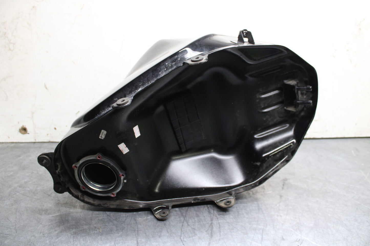 19-22 KAWASAKI Z400 GAS TANK FUEL CELL PETROL RESERVOIR BB708