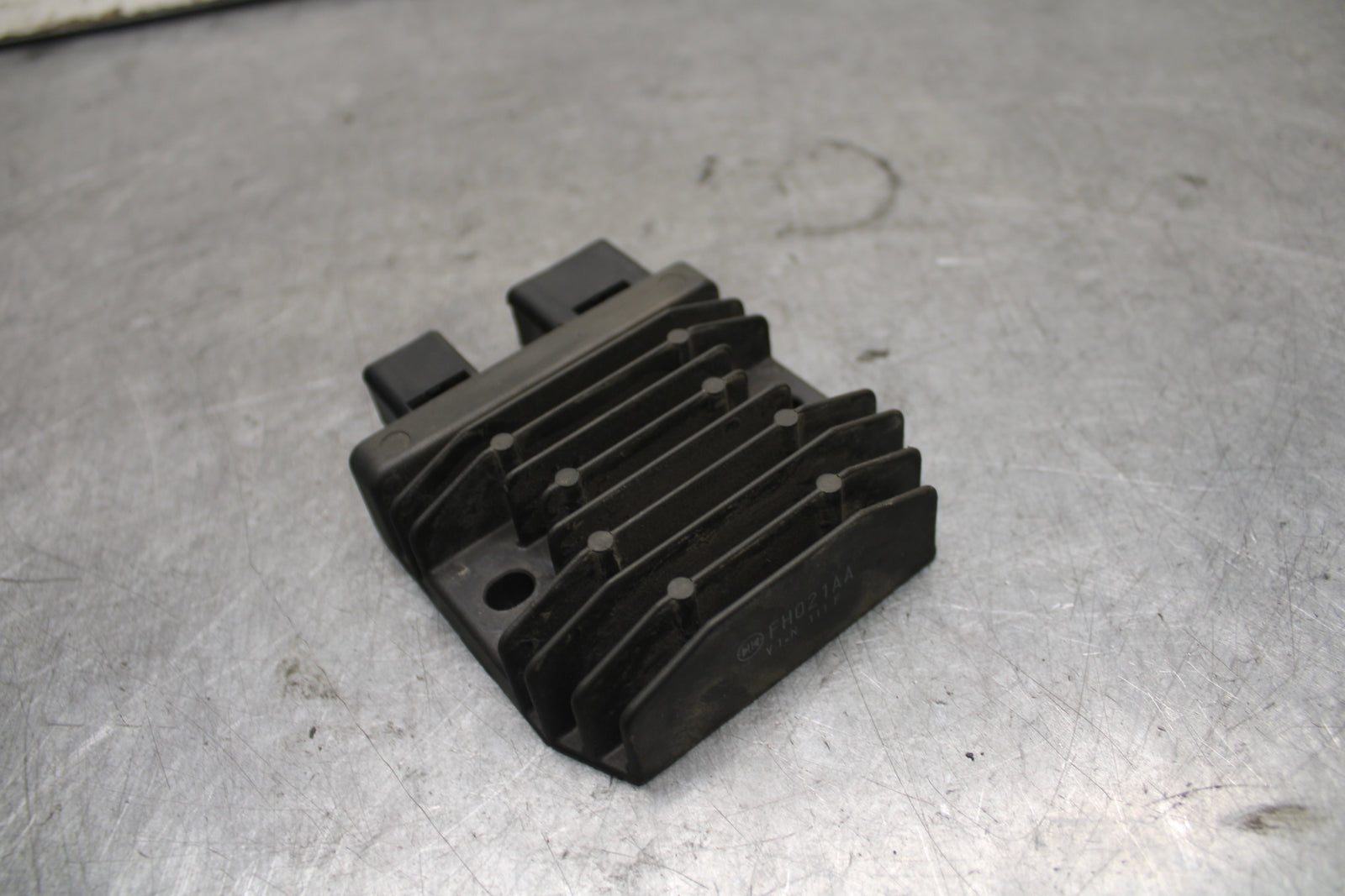 17-21 HONDA CBR1000RR SP RECTIFIER VOLTAGE REGULATOR BB681