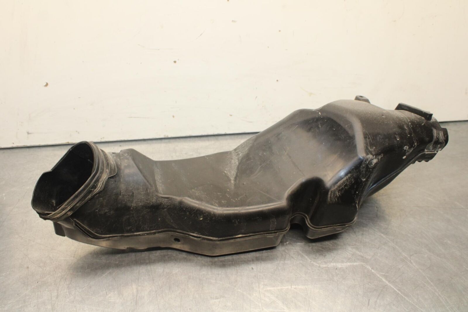 2011 Suzuki GSXR600 RIGHT LEFT AIR INTAKE DUCTS BB605